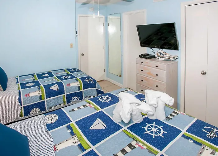 Beachfront Private 6th-floor Balcony Gulf Views Pool Sundeck Holiday home *